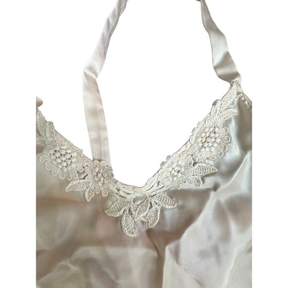 Vanity Fair Women's Beige V-Neckline Sleeveless Nightgown Size 32 - Picture 6 of 8